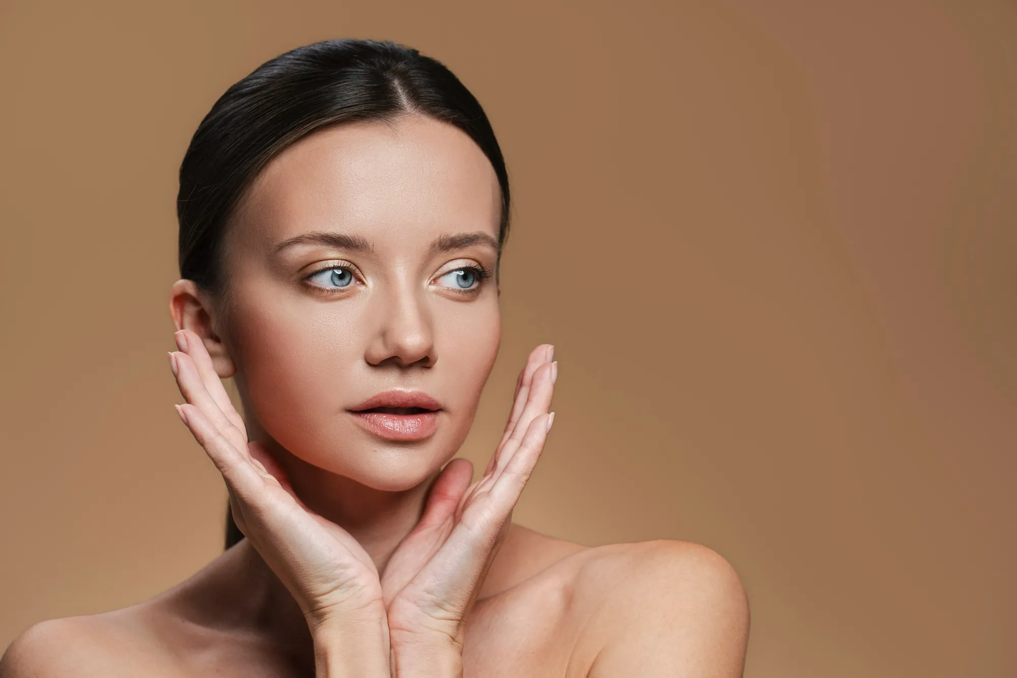 Статья на тему реафирмирующего массажа лица и его пользы от центра Миоритм