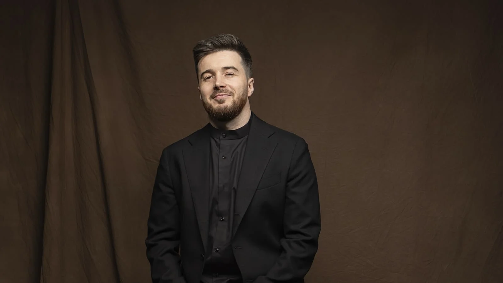 Главный концерт недели в Казани, 21 ноября в 19:00 — Тимур Джанкёзов, Главный концерт недели в Казани, 21 ноября в 19:00 — Тимур Джанкёзов,