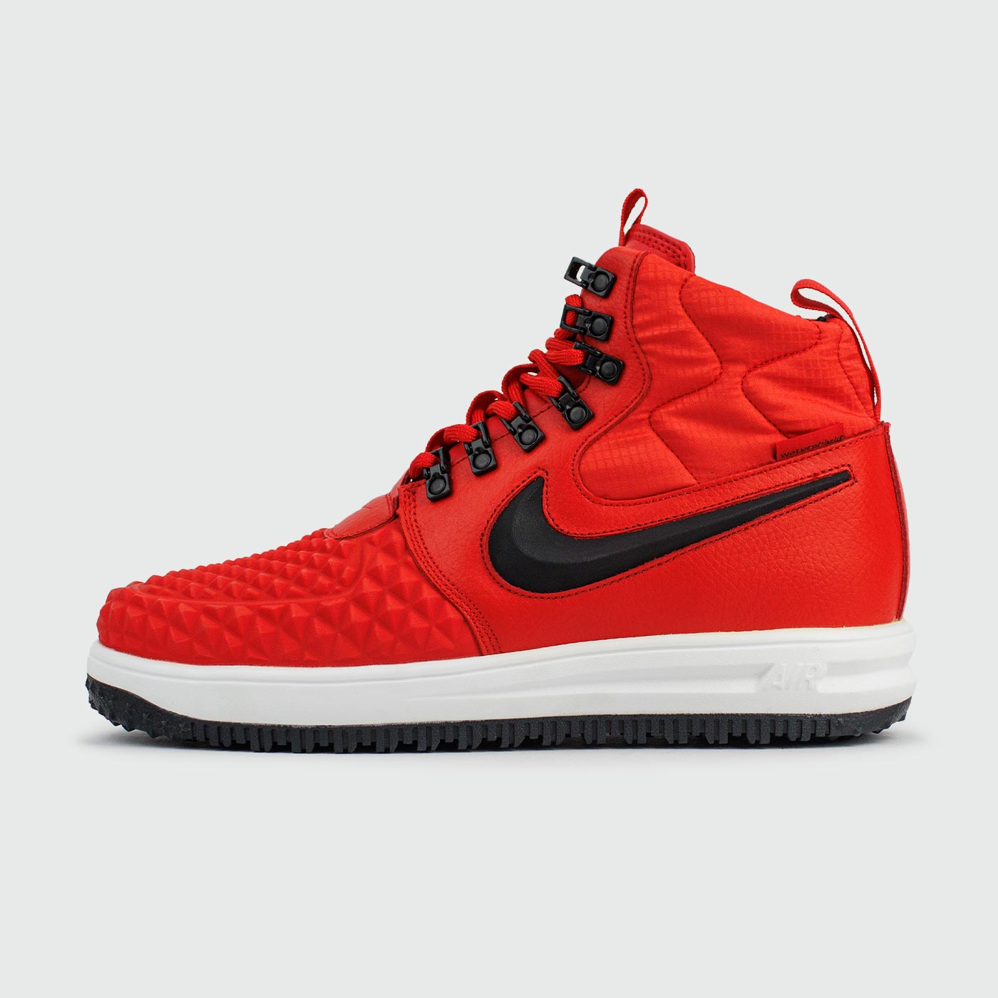 Lunar Force 1 Duckboot 17 Red White чаще выбирают клиенты