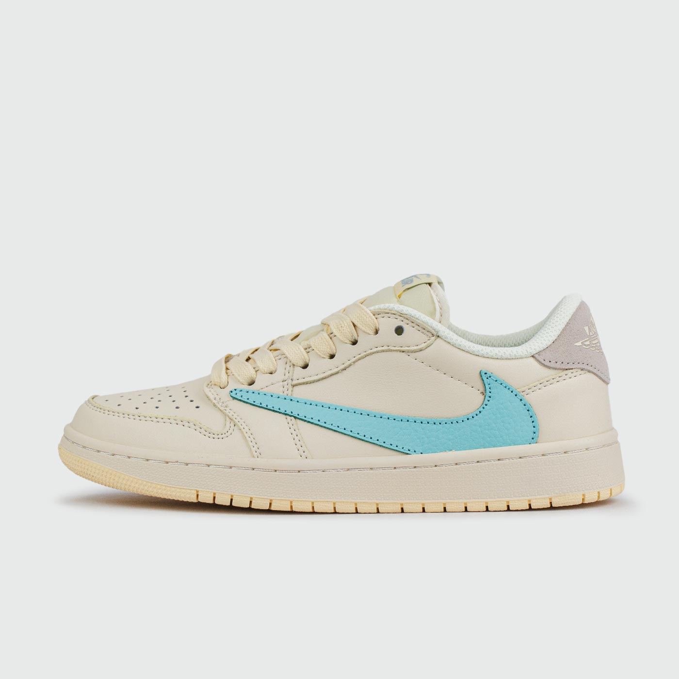 1 Low x Travis Scott Beige Wmns чаще выбирают клиенты