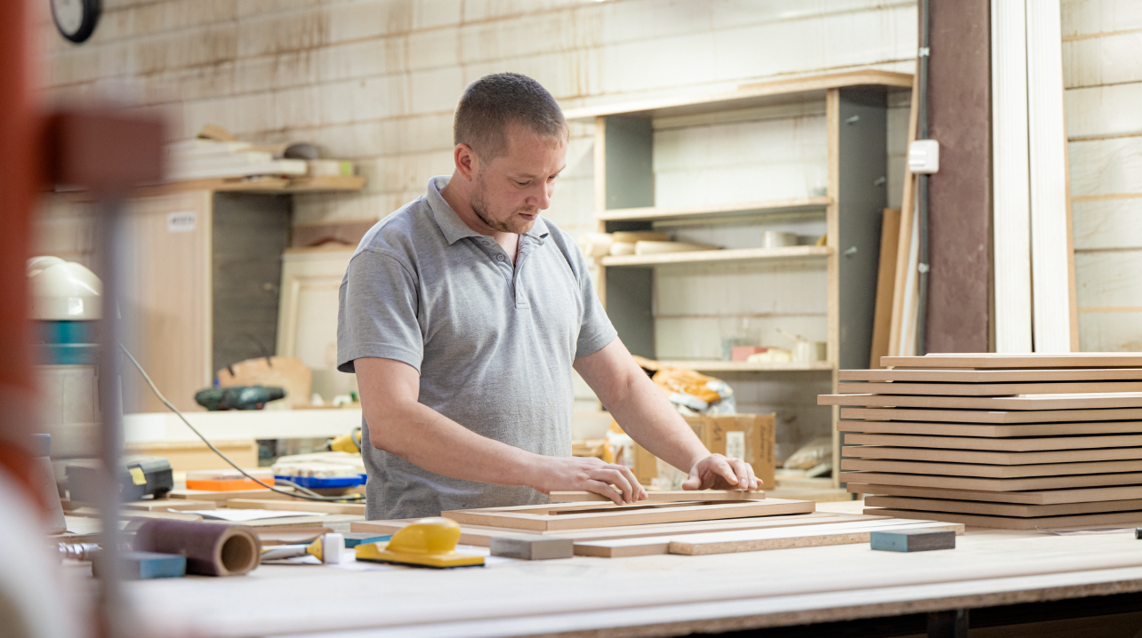 собственный мебельный цев в Москве по производству мебели на заказ