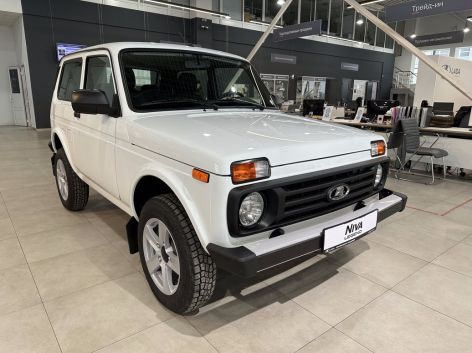 LADA Niva Legend
