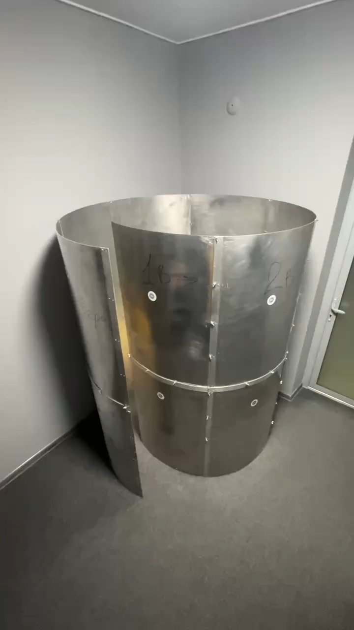 Девушка проходит диагностику Дианел