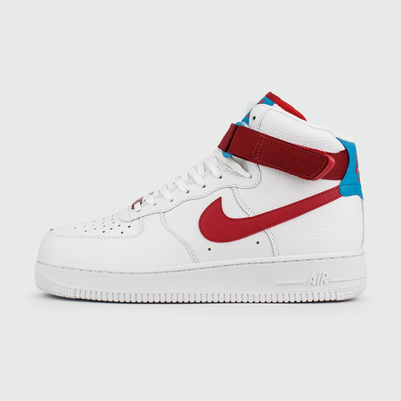 Air Force 1 Mid White Red чаще выбирают клиенты