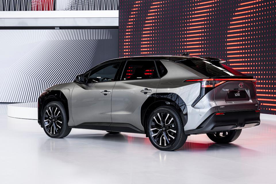 Toyota bZ4X 2025 и новая модель bZ3X Toyota bZ4X 2025 и новая модель bZ3X