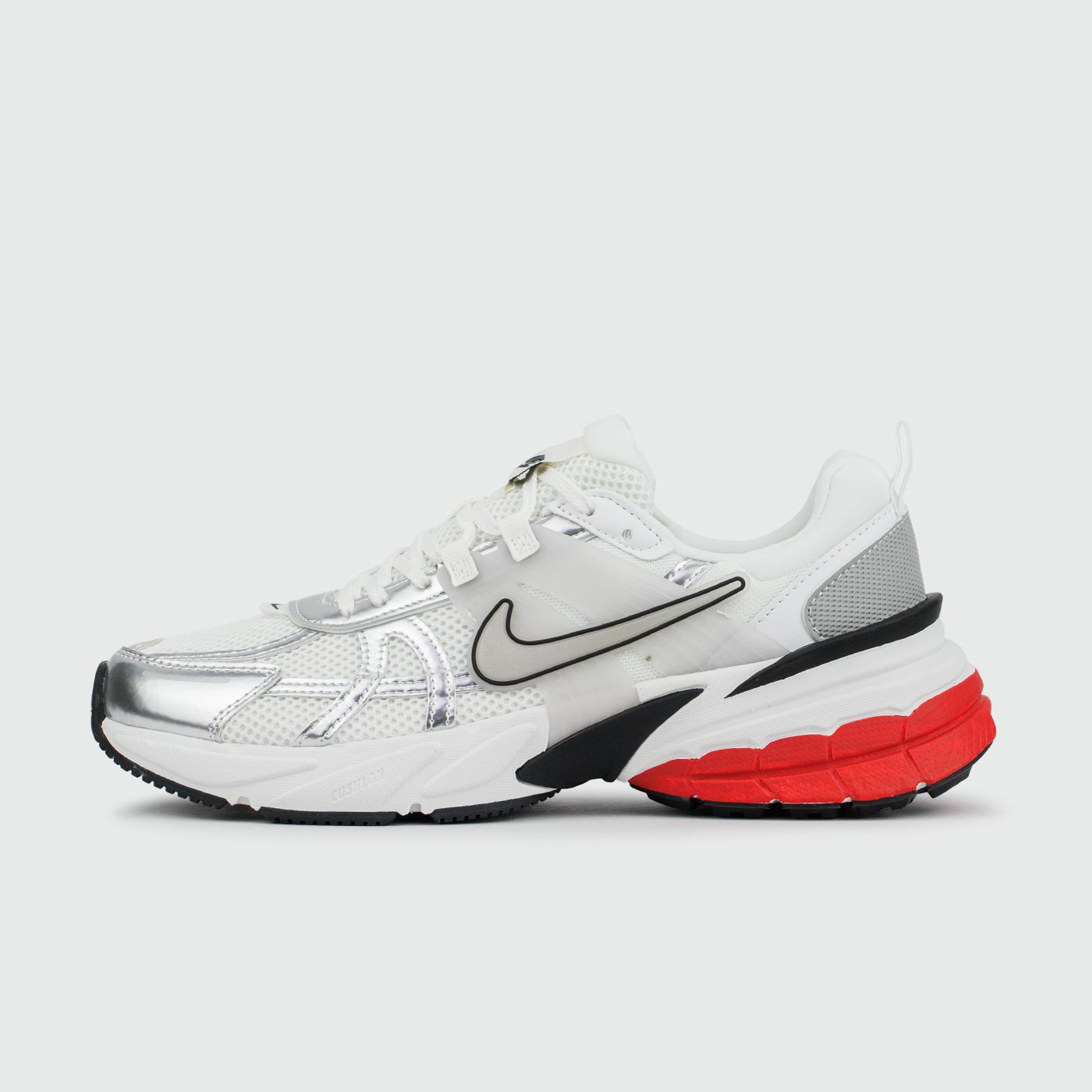 V2K Run White Silver Red чаще выбирают клиенты