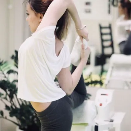 Растяжка для начинающих йогов в Тюмени