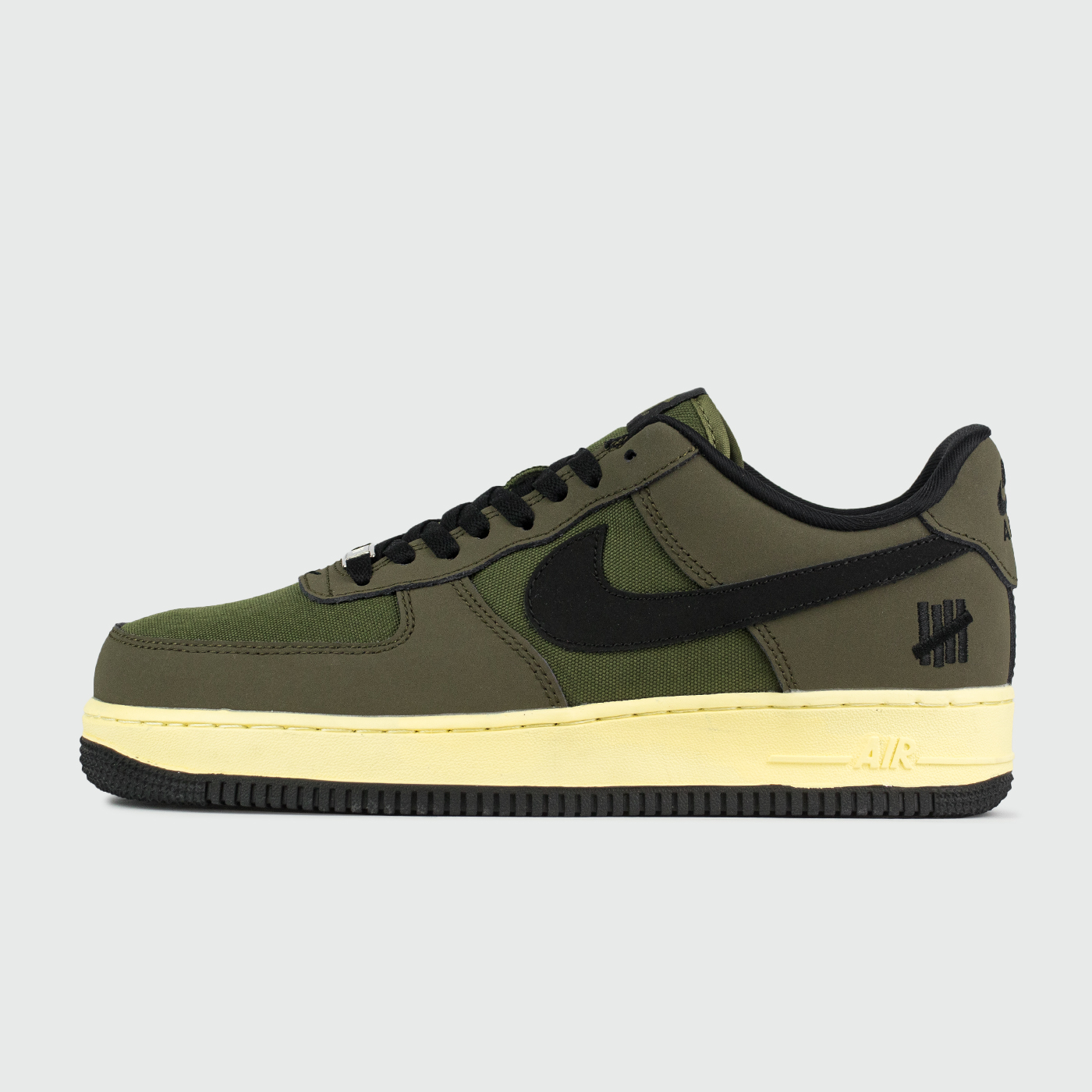 Air Force 1 x Undefeated Grey/Green чаще выбирают клиенты