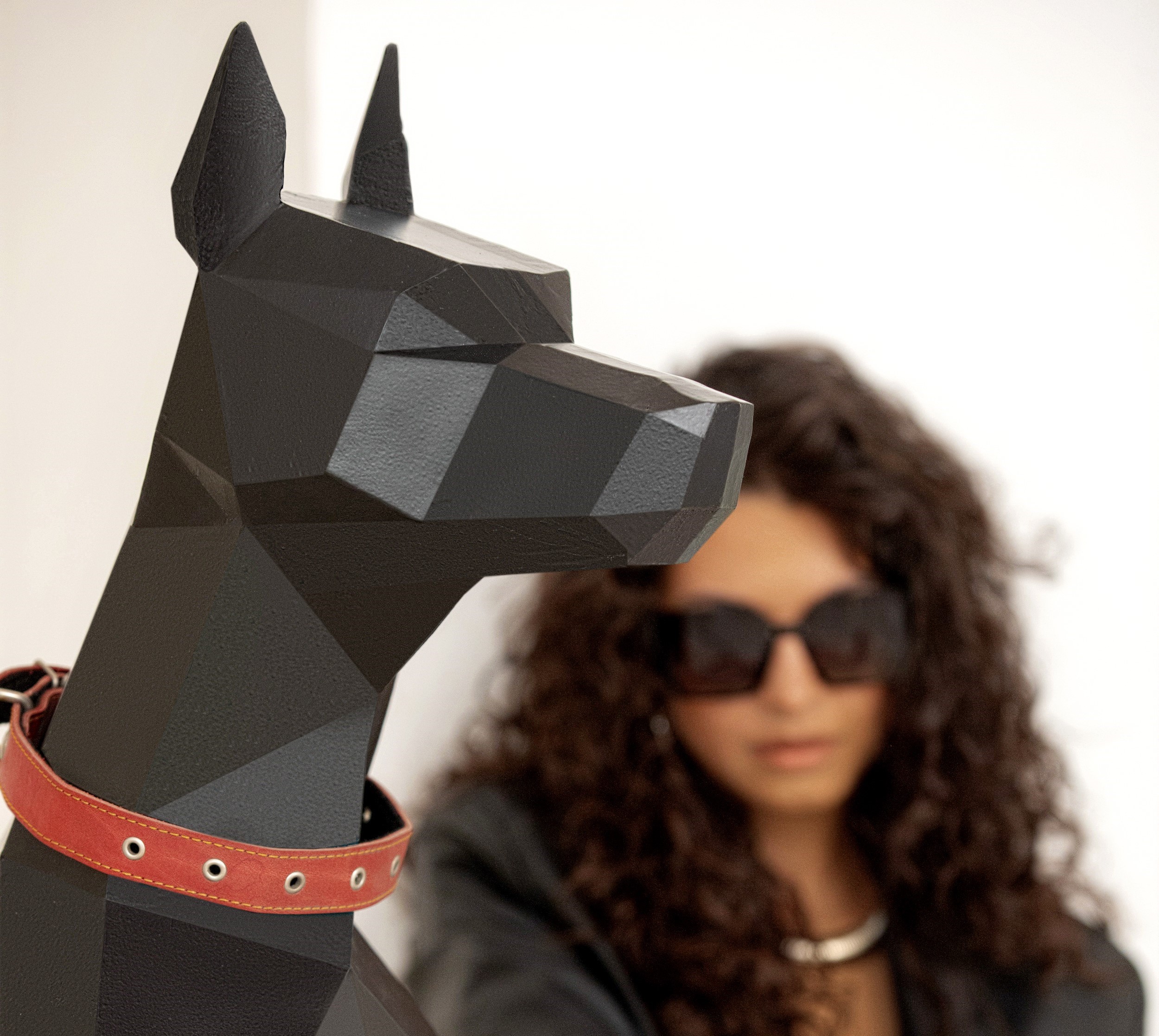 Полигональная фигура Доберман