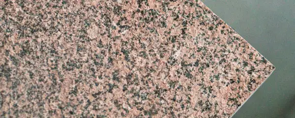 Гранитная плитка термо Розовый красный гранит гранит котка ред игл ред Eagle red фото термообработанная