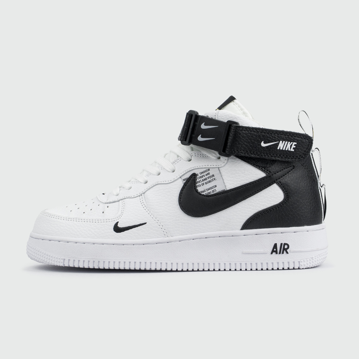 Air Force 1 Mid LV8 Utility White/Black чаще выбирают клиенты