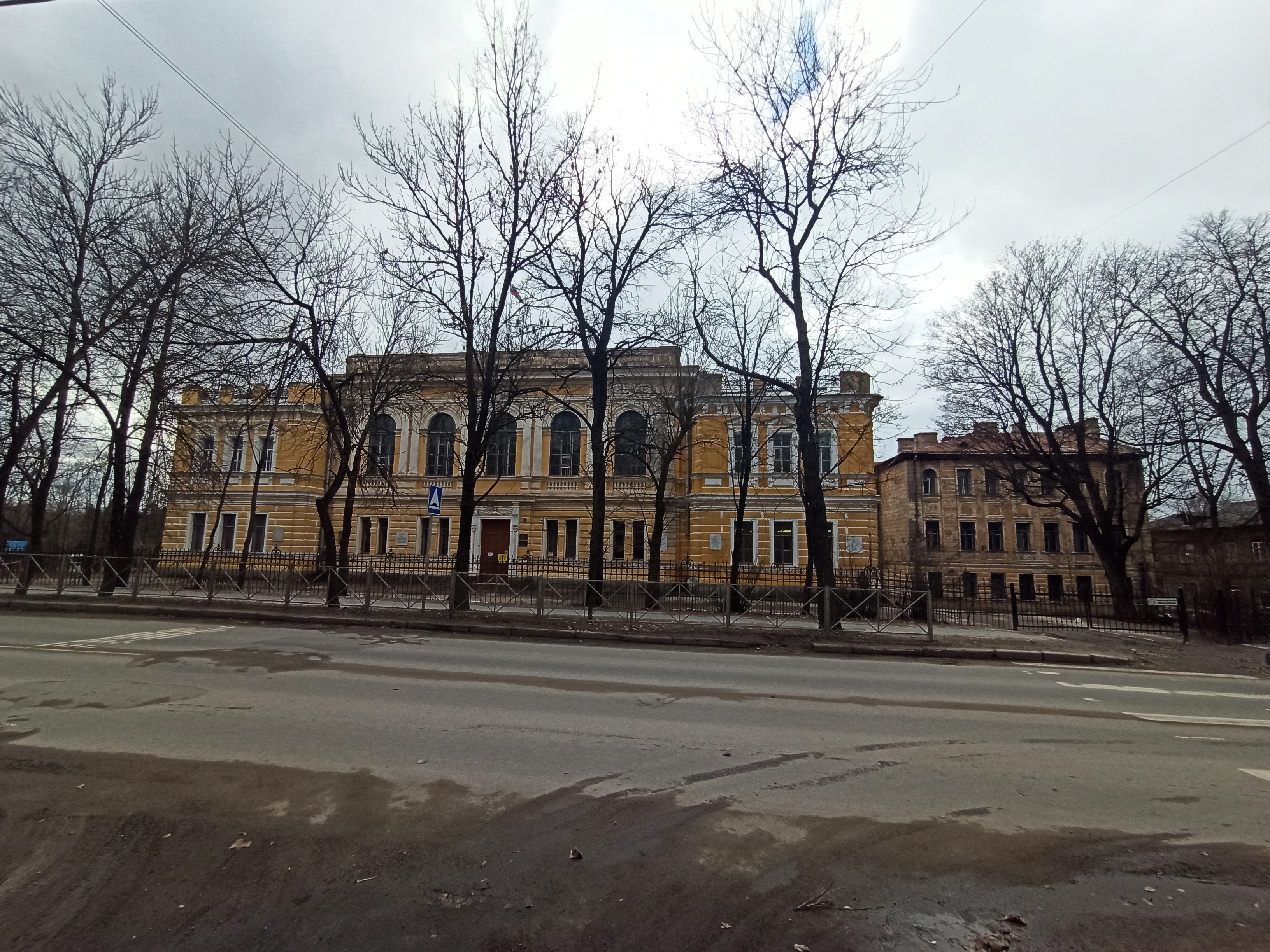 Школа 4 в Гатчине