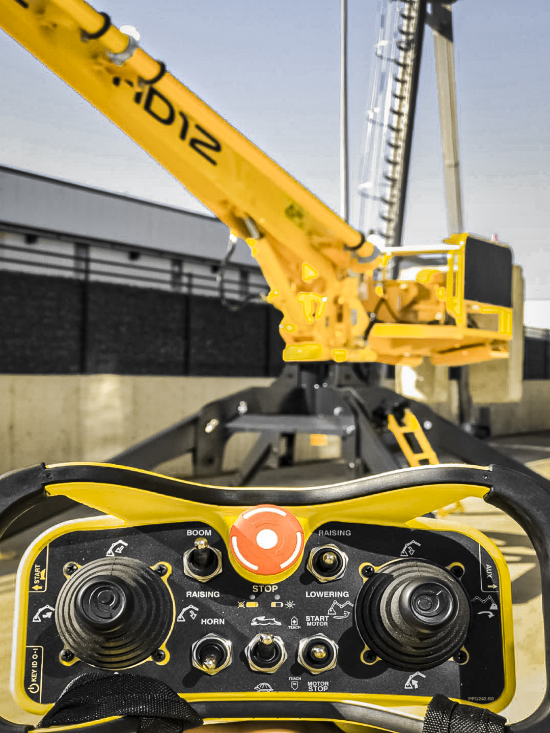 Крупный план узлов сборки и сервисных компонентов