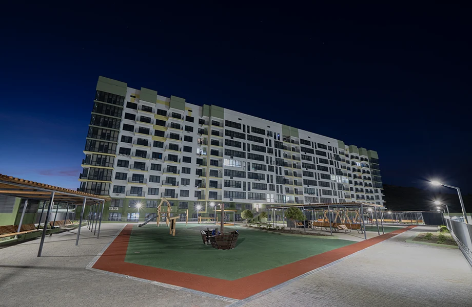 Строительство жилого комплекса первой секции