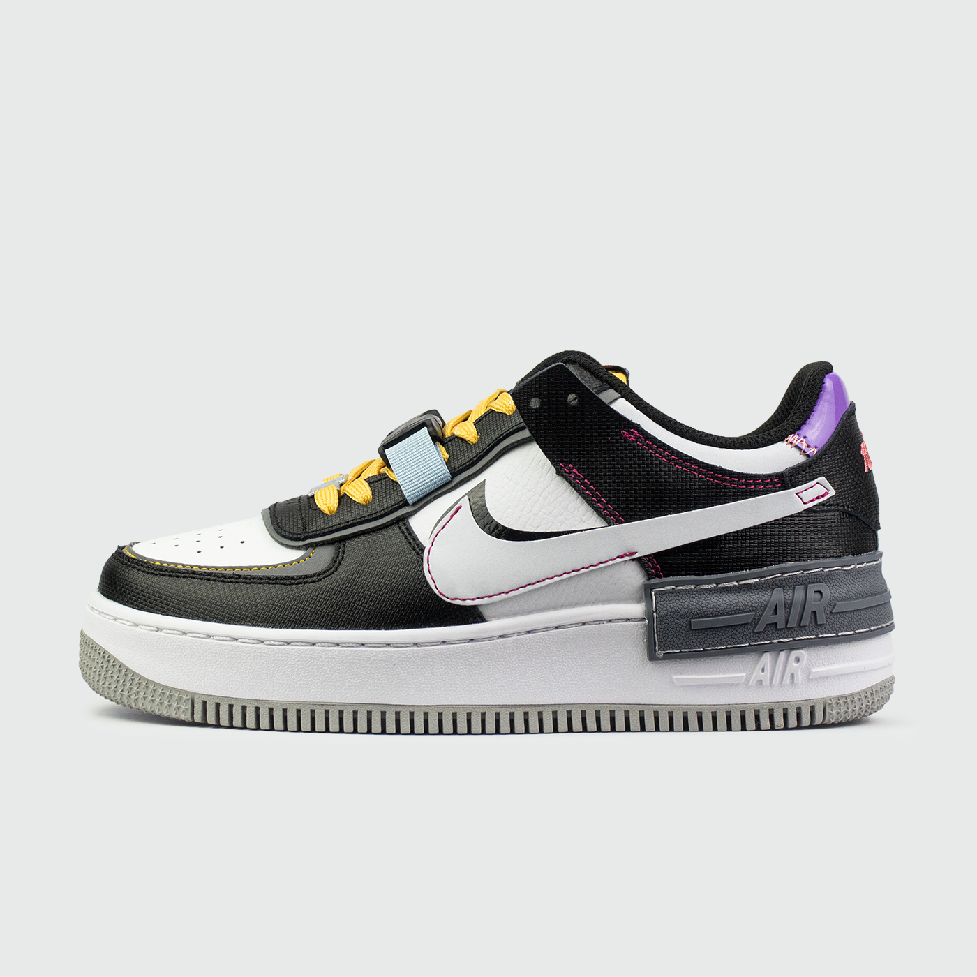Air Force 1 Wmns Shadow Black/White чаще выбирают клиенты