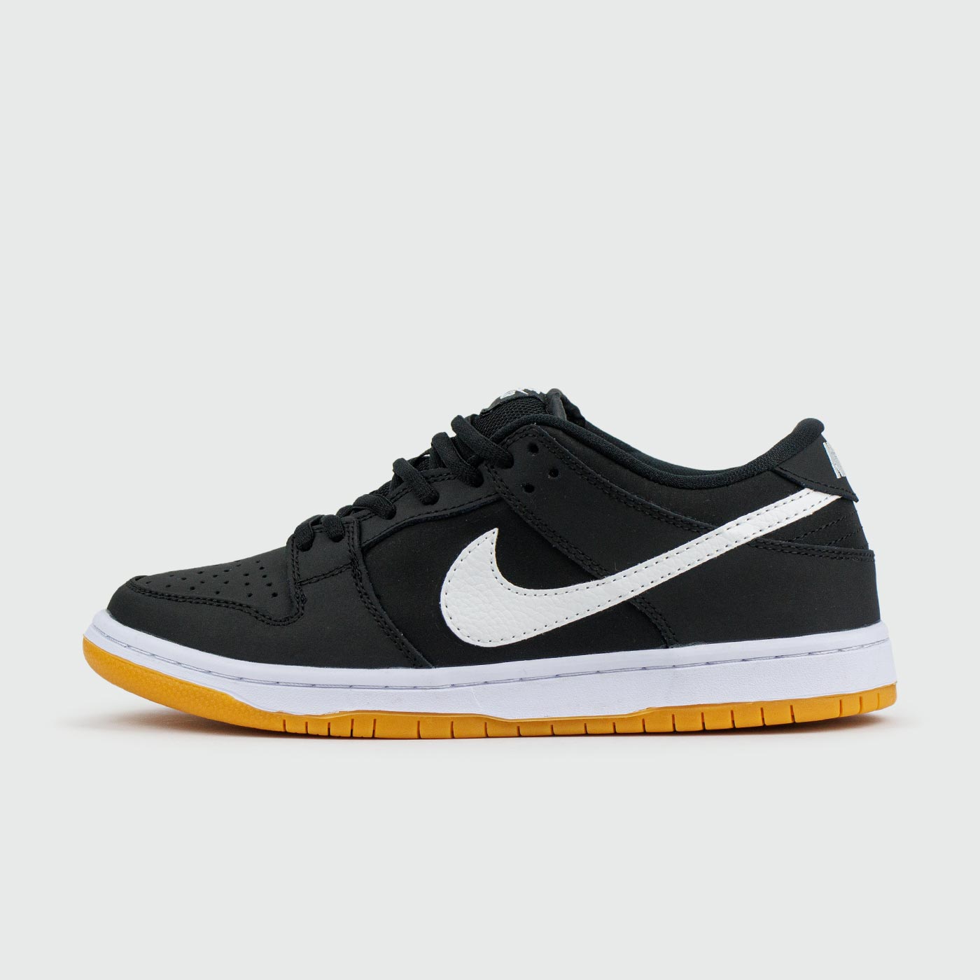 Dunk Low SB Black/White Gum чаще выбирают клиенты