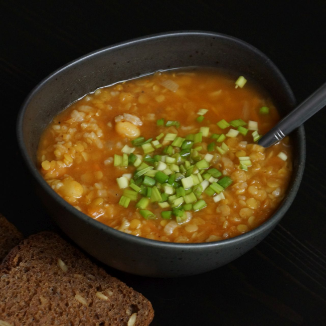 Чечевичный крем суп с доставкой и кафе на дом