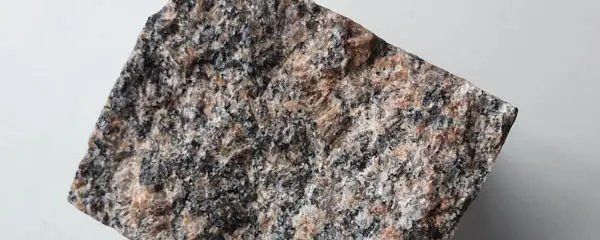 Гранитная плитка скала бучардированный бучарда Балтийский фото