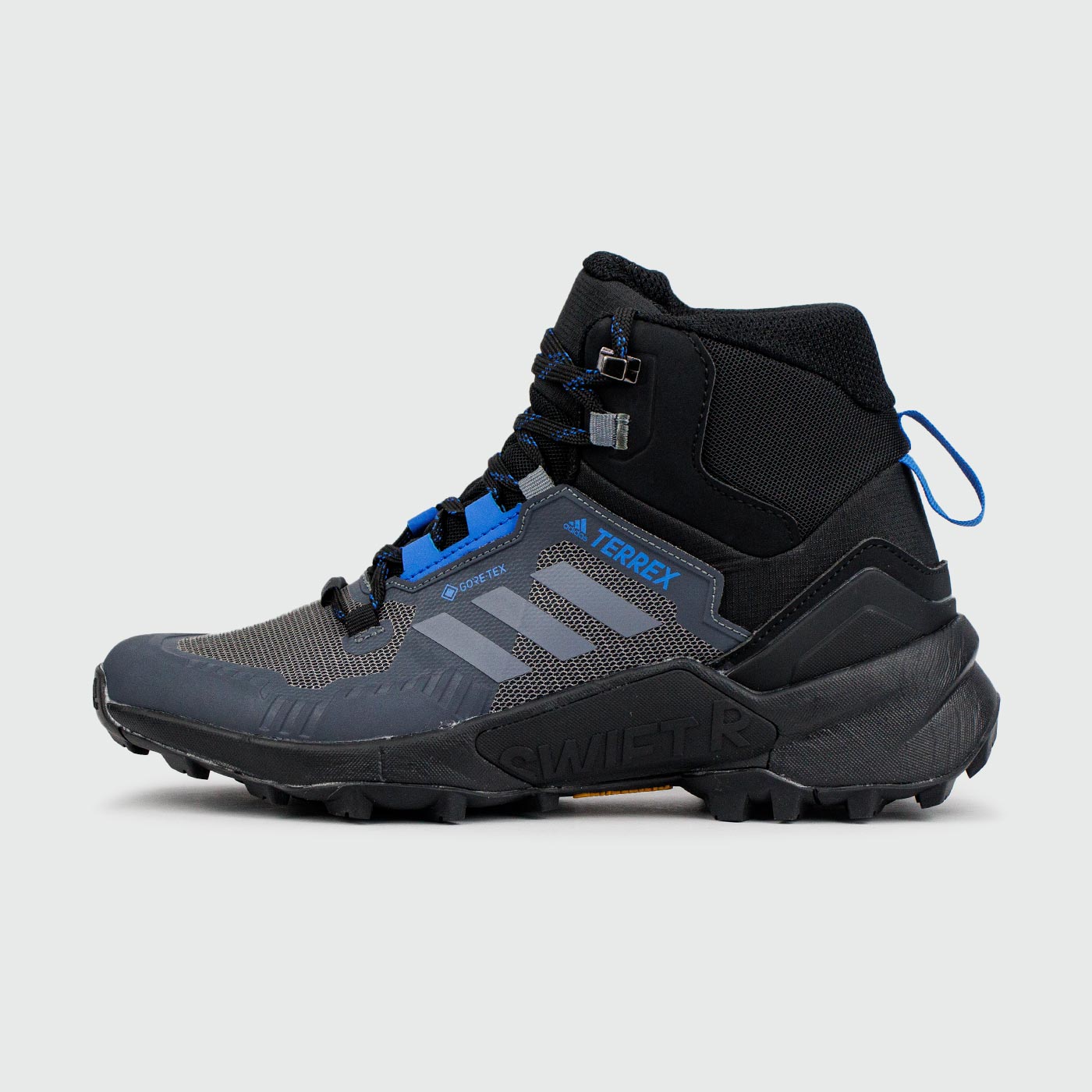 Terrex Swift R3 MID Grey Black чаще выбирают клиенты