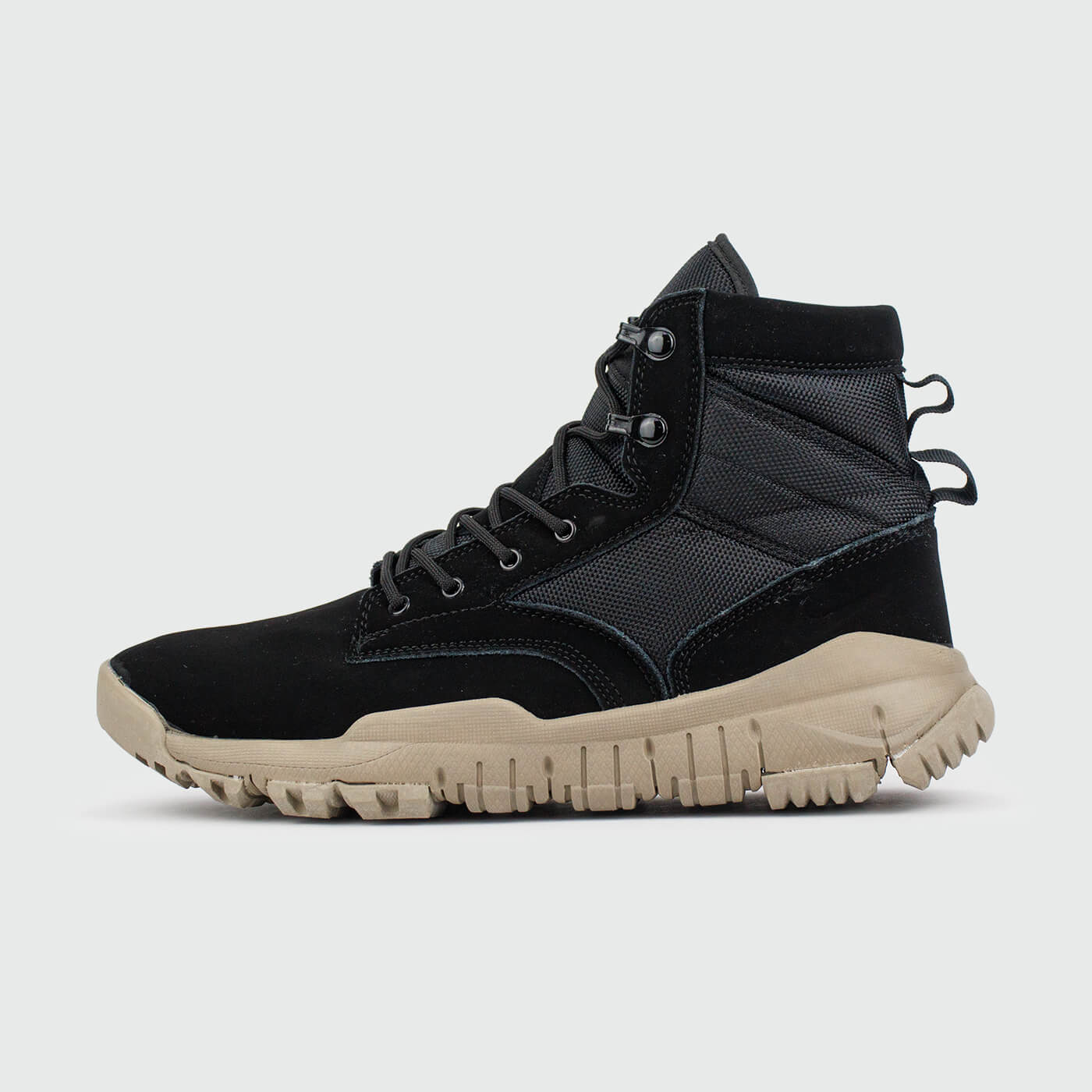 SFB 6 NSW Leather Black/Grey чаще выбирают клиенты