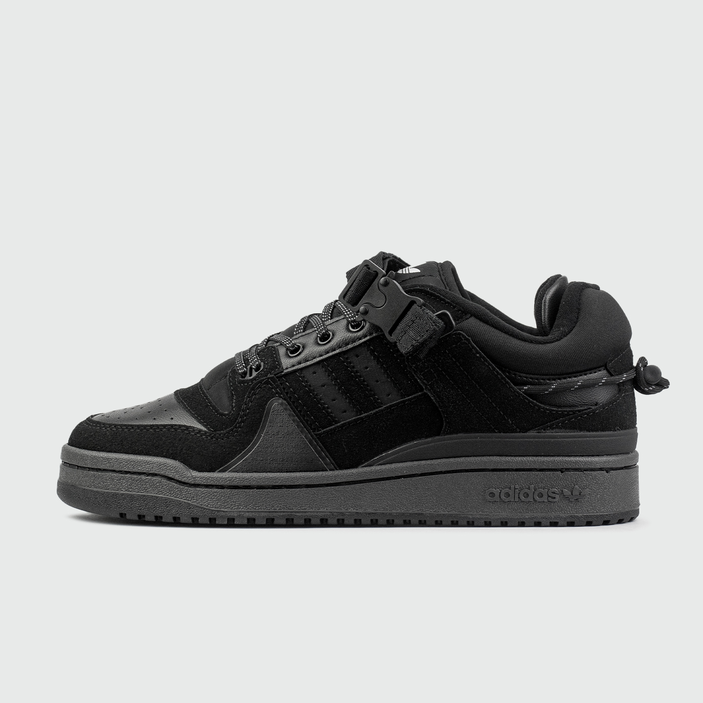 Forum Low x Bad Bunny Black чаще выбирают клиенты