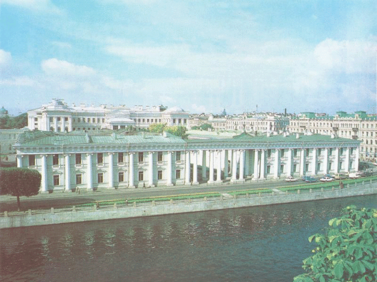 Аничков дворец с катера
