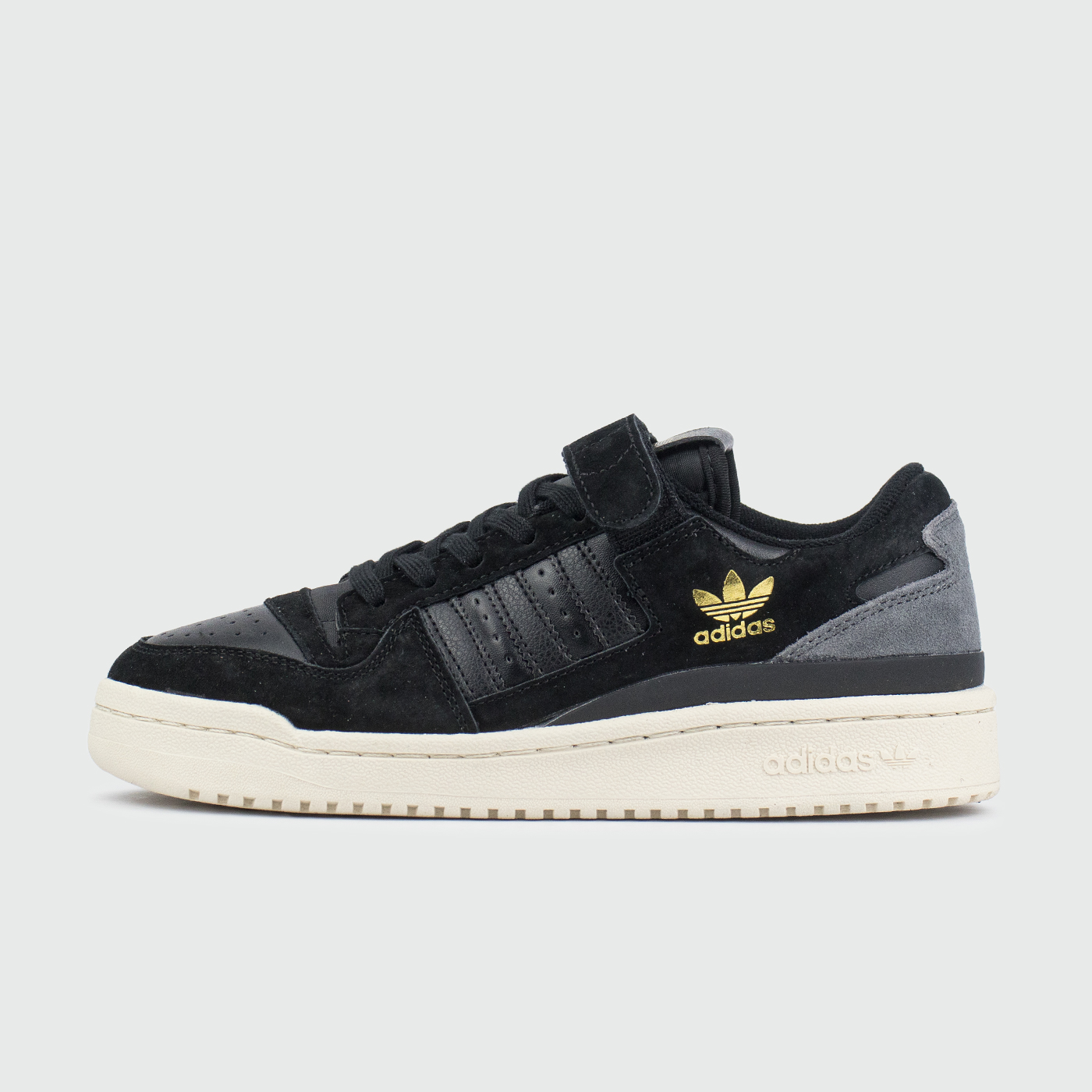 Forum Low Black/White new чаще выбирают клиенты