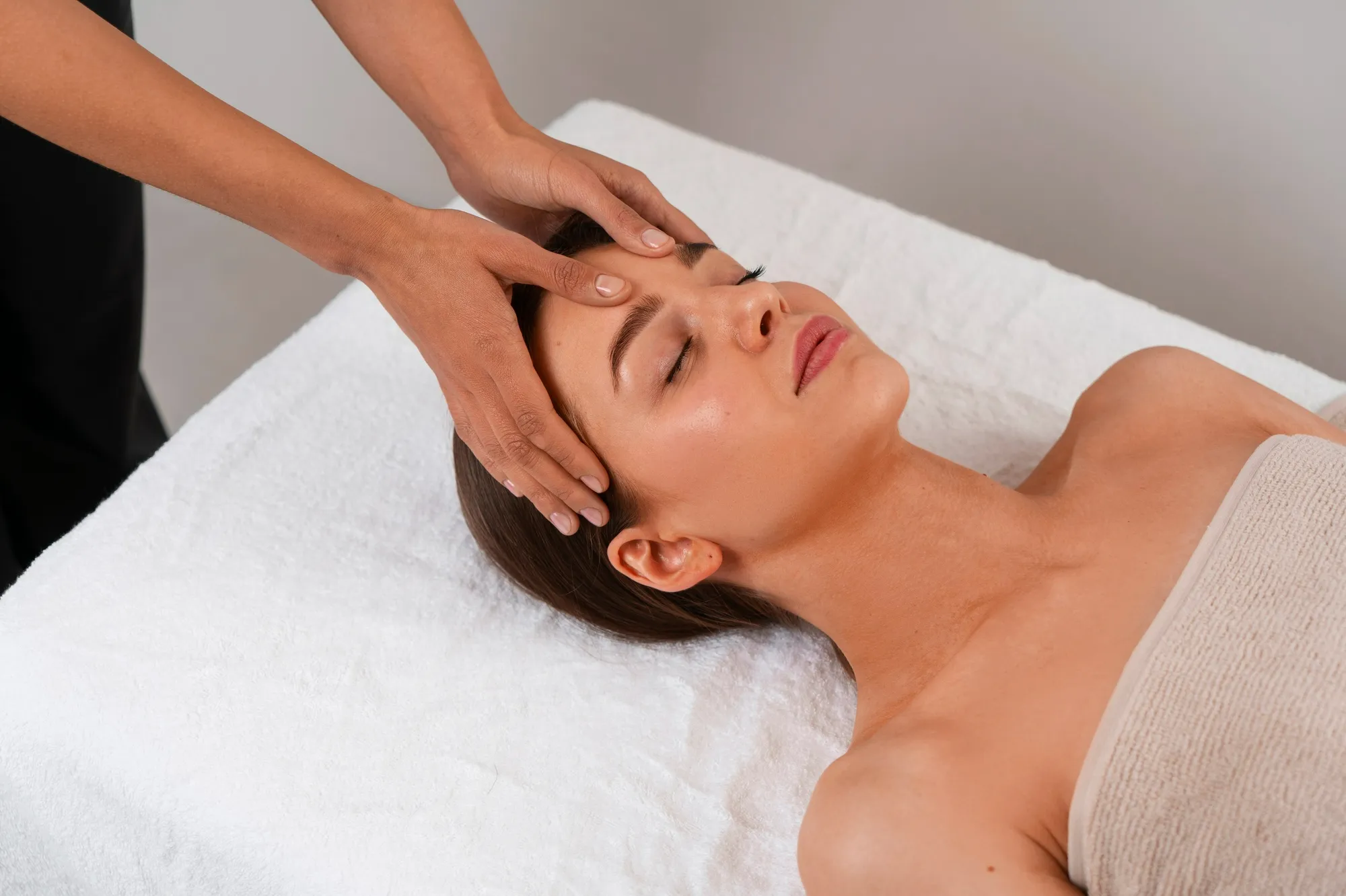 Испанский массаж лица от центра Миоритм