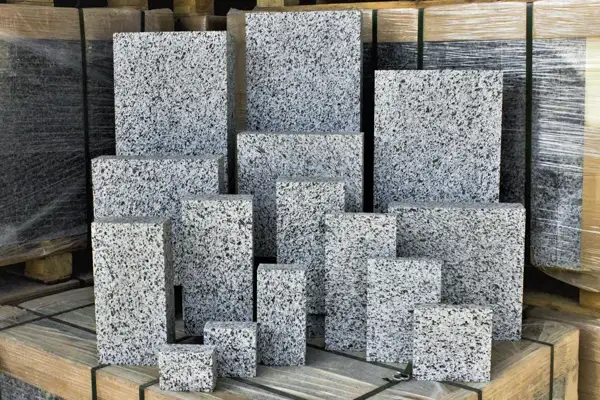 Гранитные плиты плита Санарский серый уральский гранит хауки оптом москва
