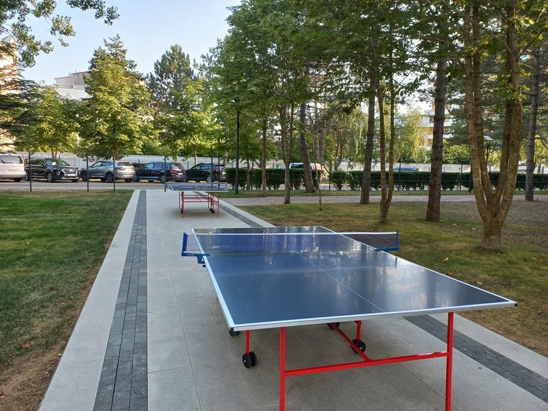 парковка отеля Россиянка