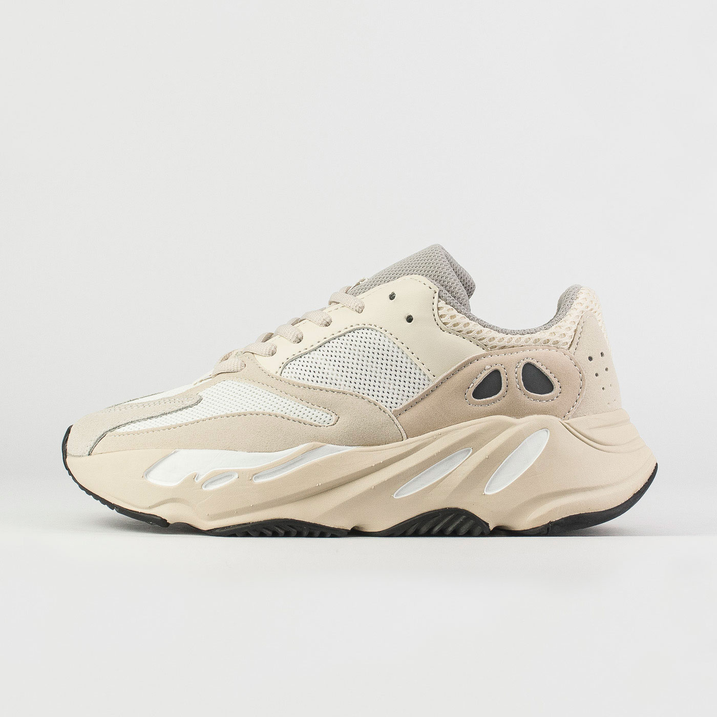 Yeezy Boost 700 v2 Analog new чаще выбирают клиенты