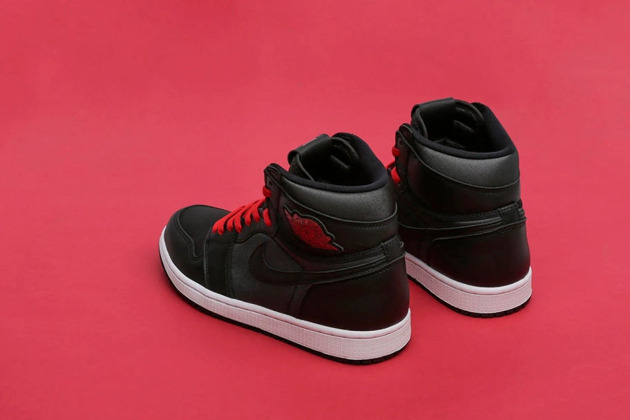 Air Jordan 1 Retro High OG Black Satin обзор товара и новинки, статьи и многое другое