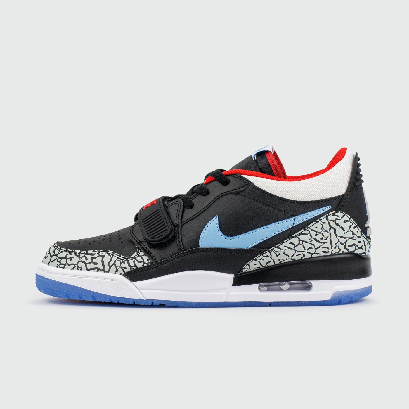 Legacy 312 Low Black Blue чаще выбирают клиенты