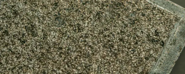 Гранитная плитка бучардированный зеленый бучарда Елизовский фото