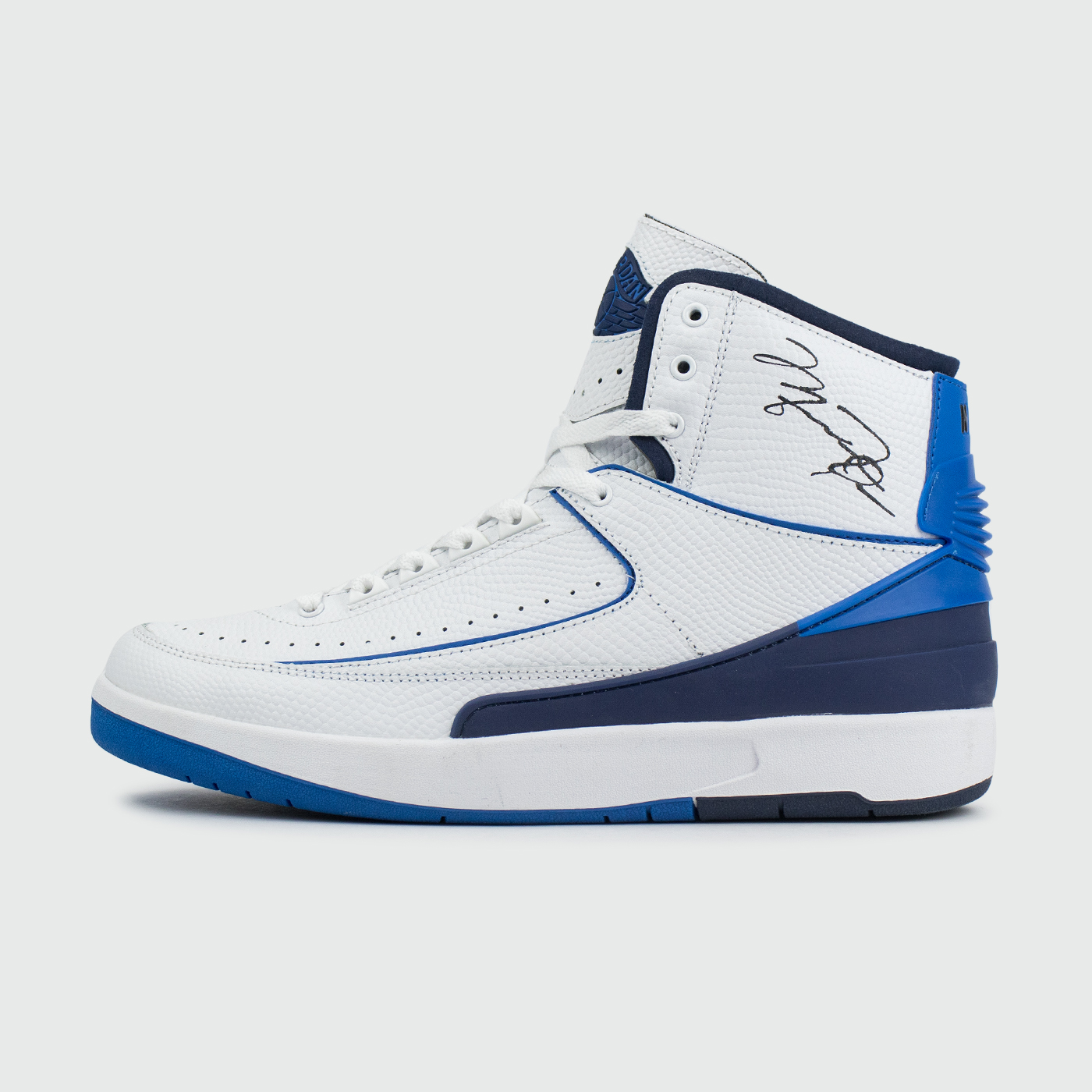 2 x Off-White White/Blue чаще выбирают клиенты