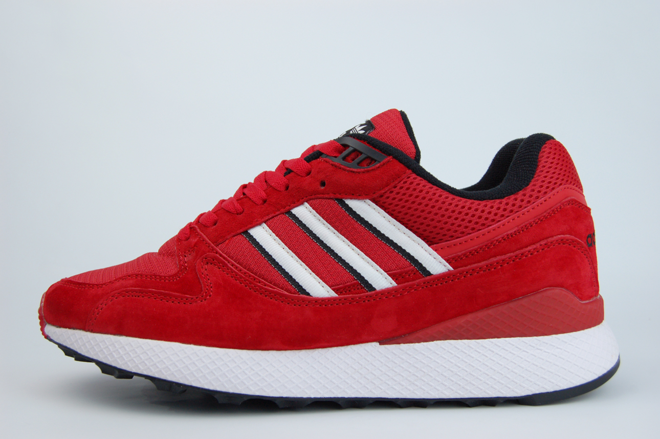 Ultra Tech Red/White чаще выбирают клиенты