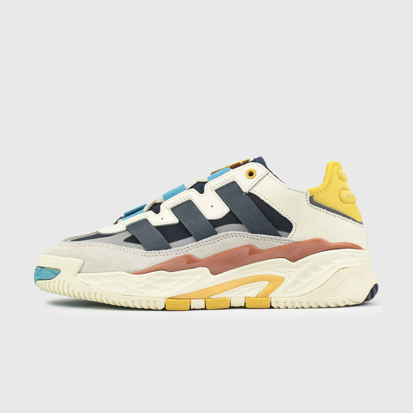 Niteball Wmns Cream/Cyan/Navy чаще выбирают клиенты