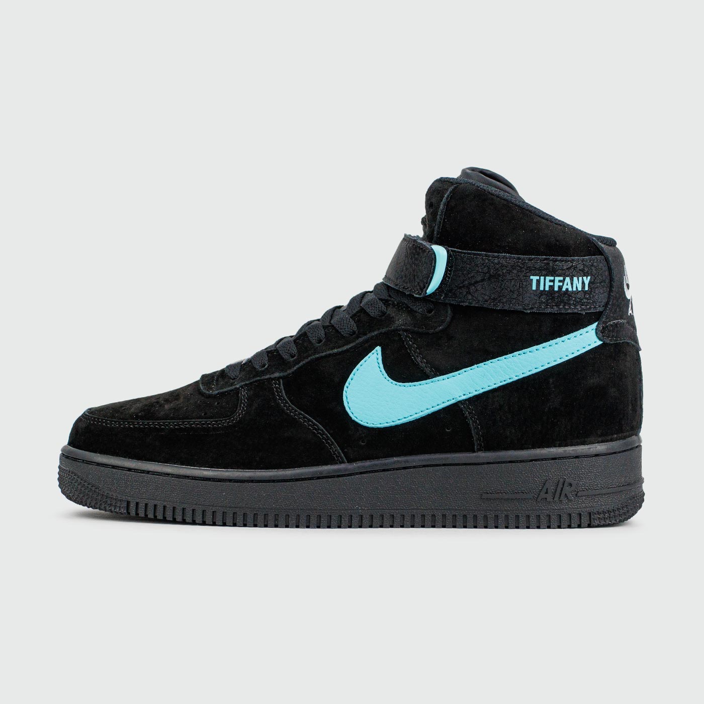 Air Force 1 Mid Tiffany чаще выбирают клиенты