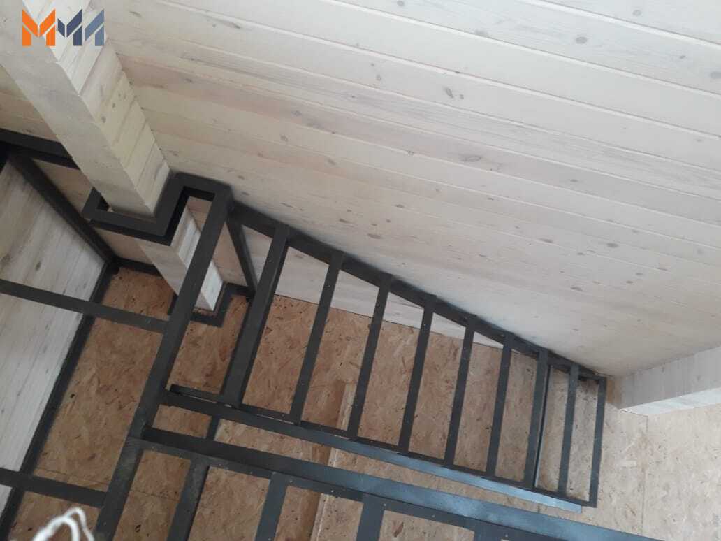 Каркас П-образной лестницы