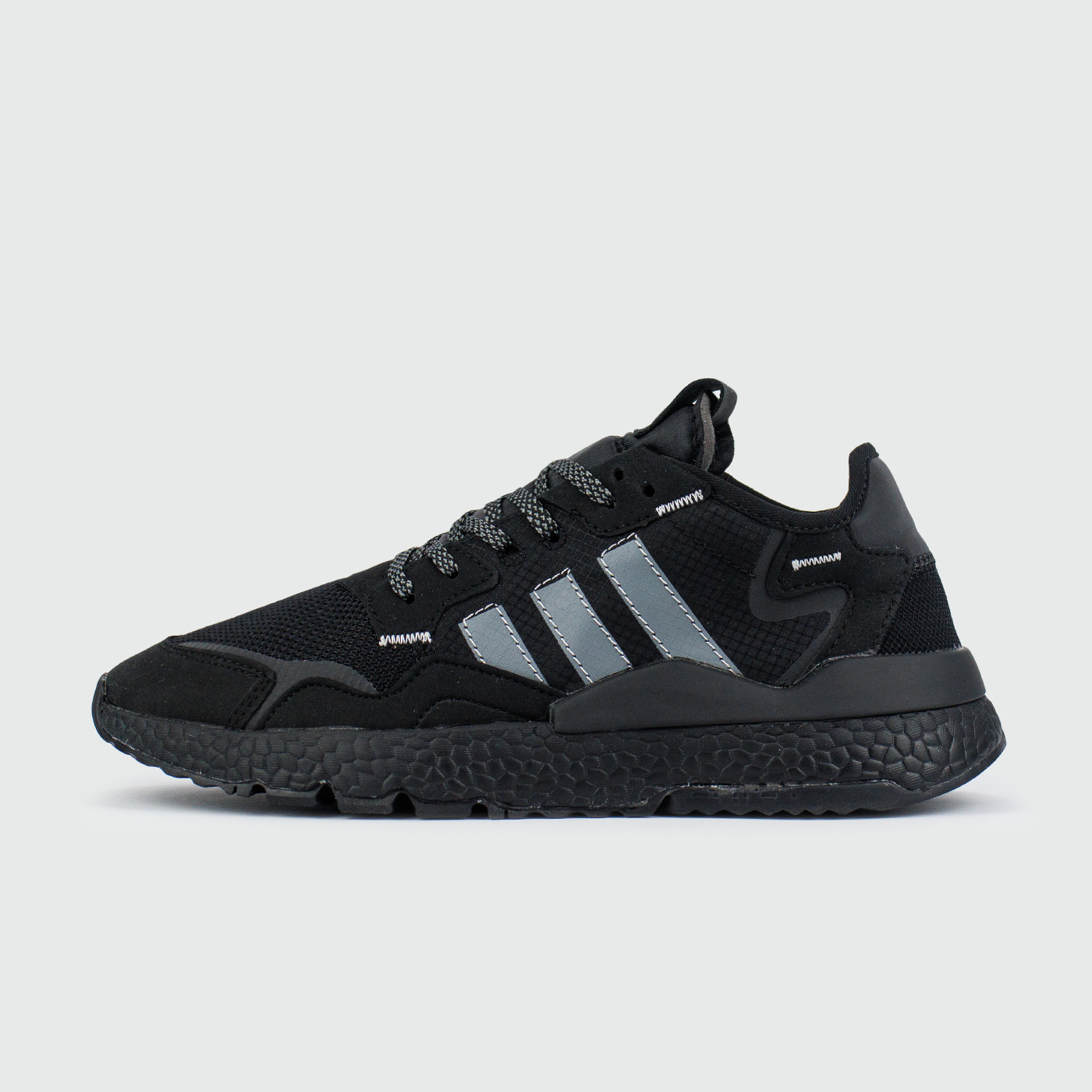 Nite Jogger Core Black чаще выбирают клиенты