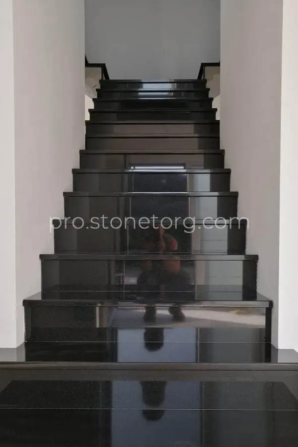 гранитная лестница дома ступень габбро черная серый уличные лестницы из граниты