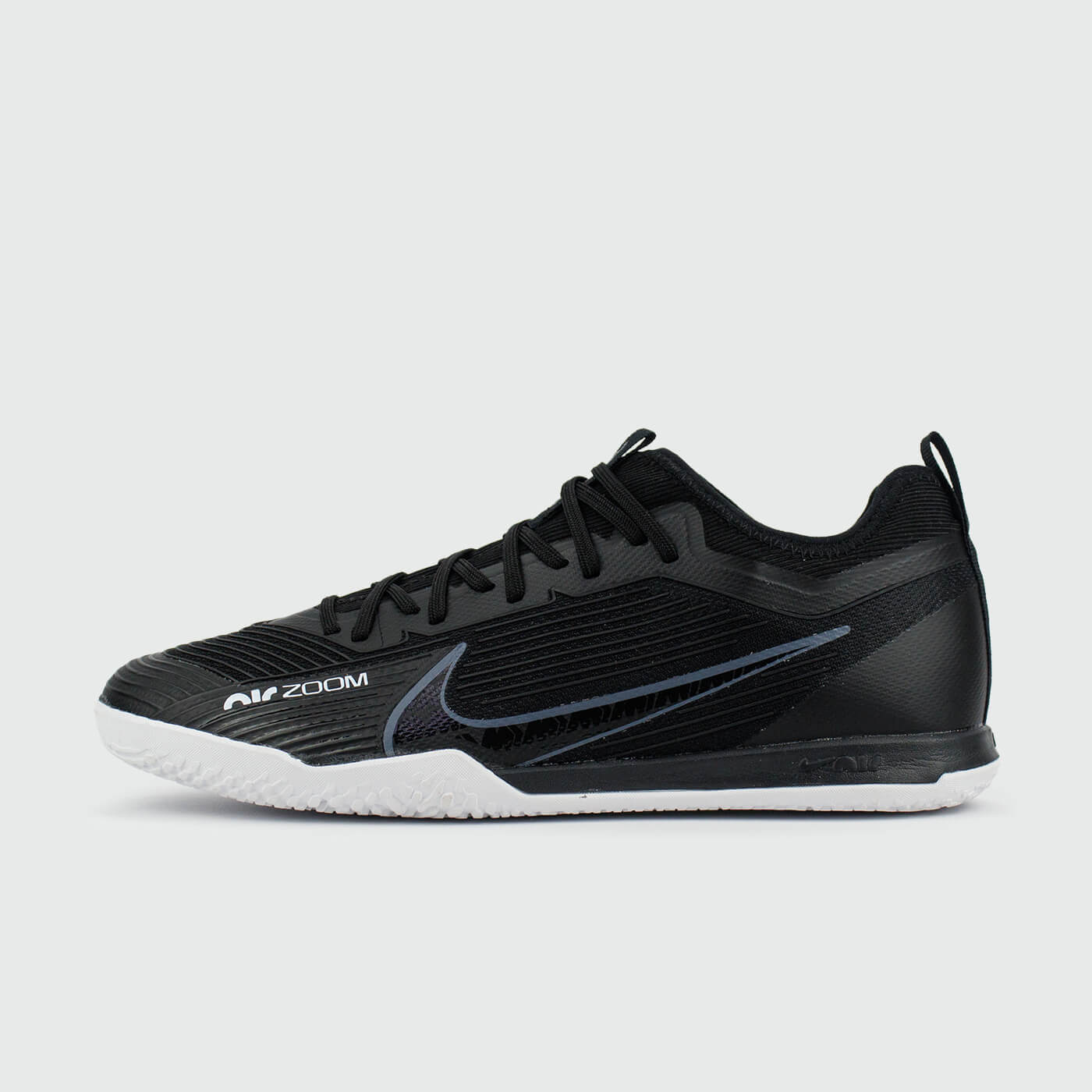 Air Zoom Mercurial Vapor XV Pro IC Black/White чаще выбирают клиенты