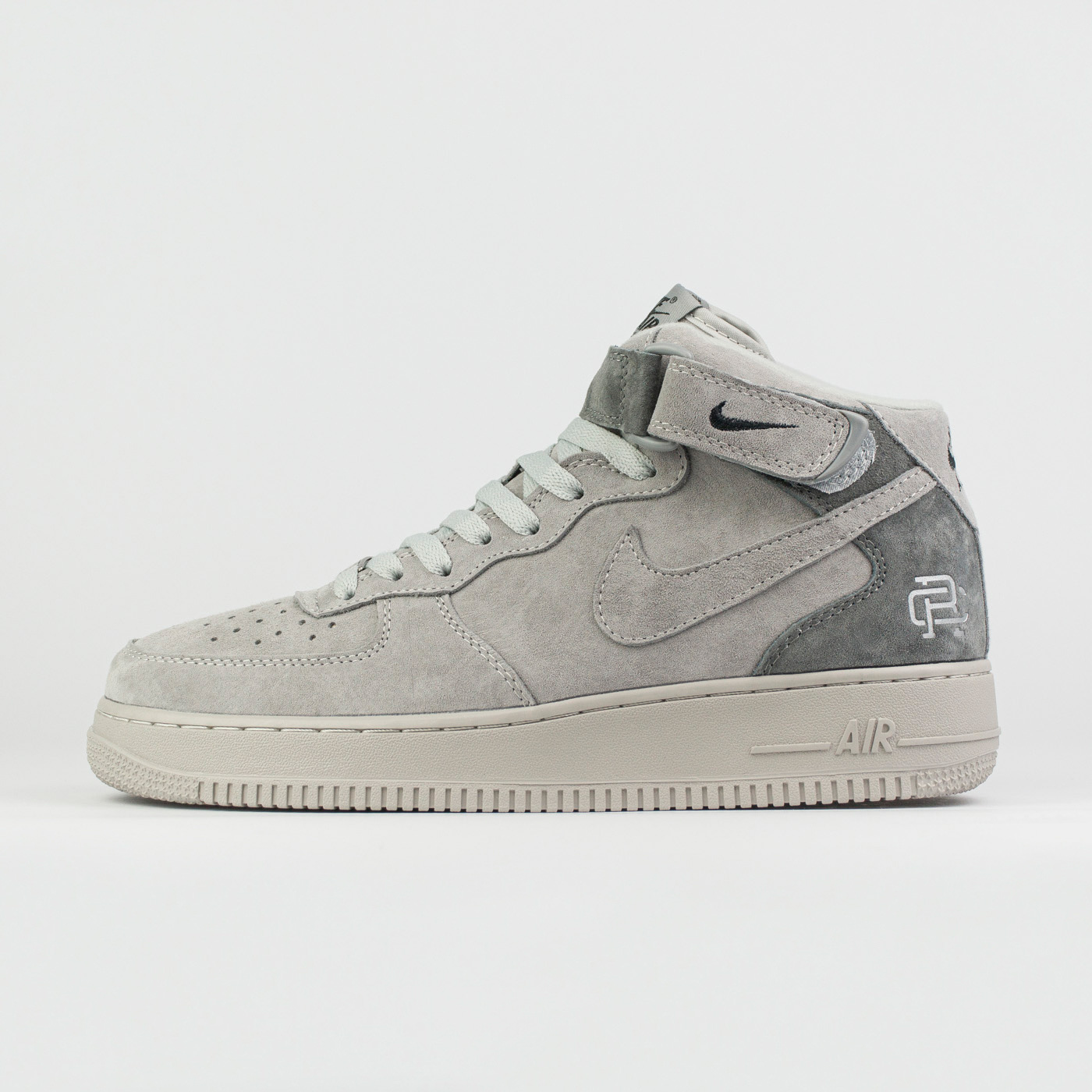 Air Force 1 Mid x RC Grey чаще выбирают клиенты