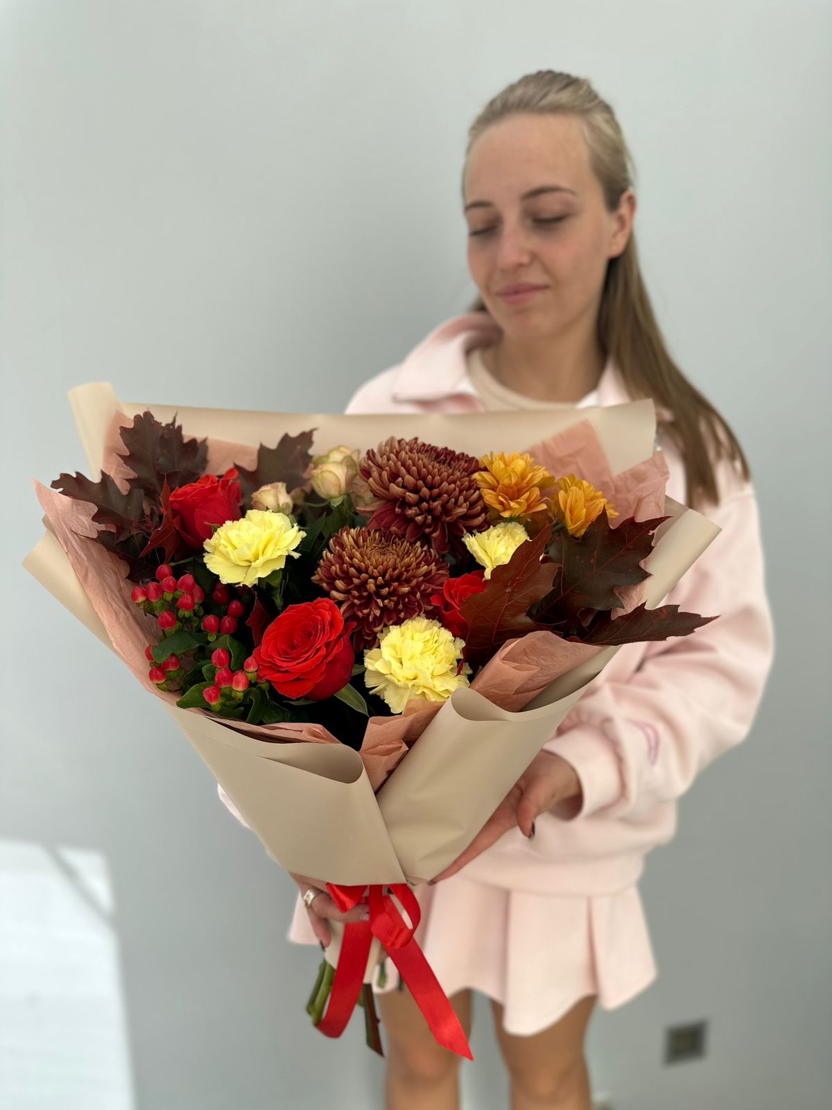 Букет цветов "Нина". Доставка цветов в Южно-Сахалинске. Цветочная мастерская Лейка.