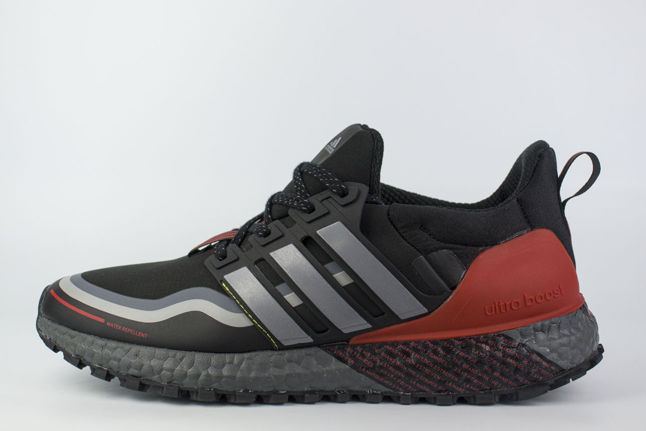 Ultra Boost Guard Black/Red чаще выбирают клиенты
