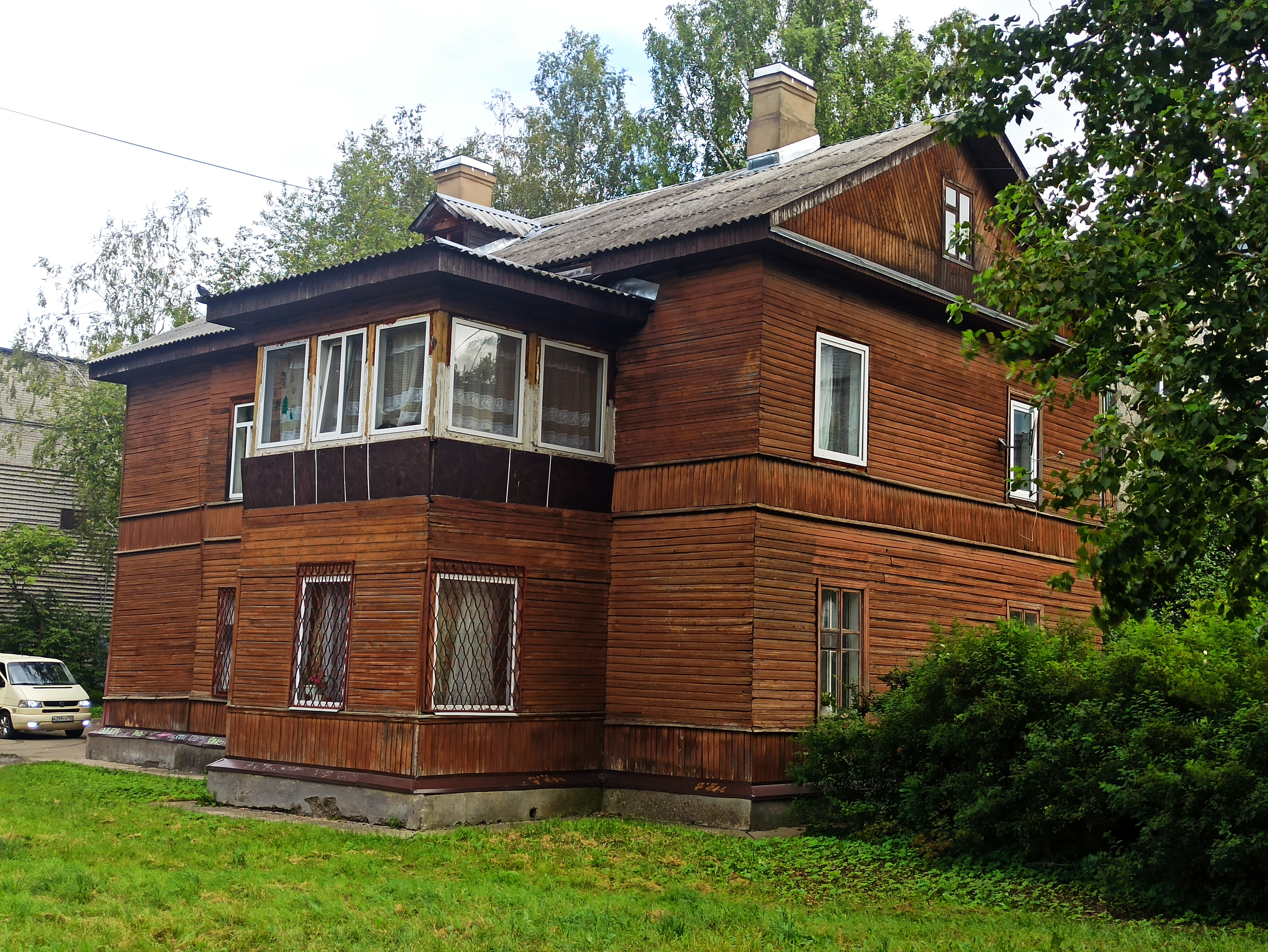 Гатчина, Карла Маркса 52А, аварийный дом