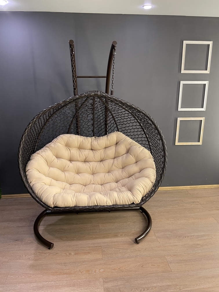 Двухместное подвесное кресло Комфорт цвет коричневый с бежевой подушкой