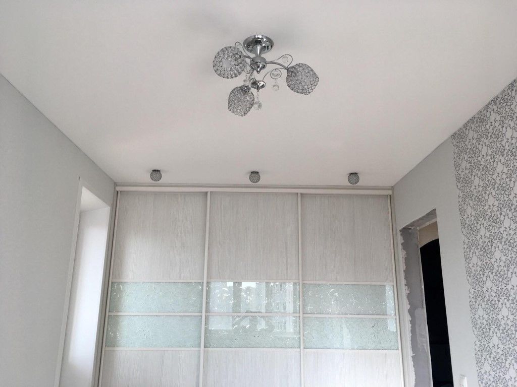 Тканевый натяжной потолок в спальне фото Кострома