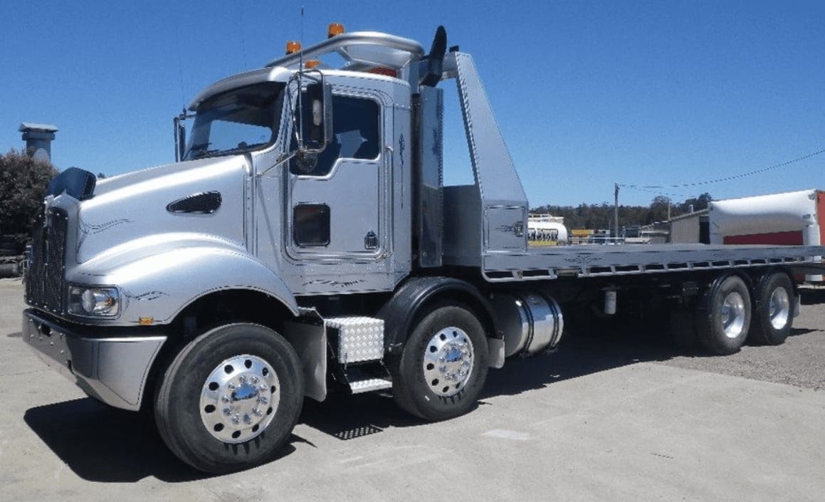 Эвакуатор Kenworth T350 8x4, Tilt-Tray