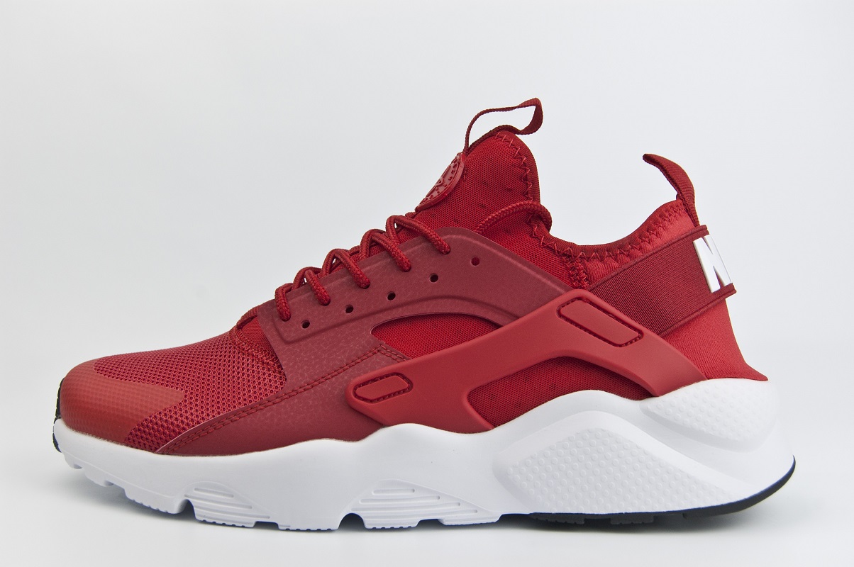 Air Huarache Ultra Red/White чаще выбирают клиенты